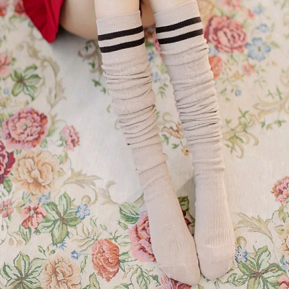 Thigh High Stripe Socks NWT - Picture 3 of 5